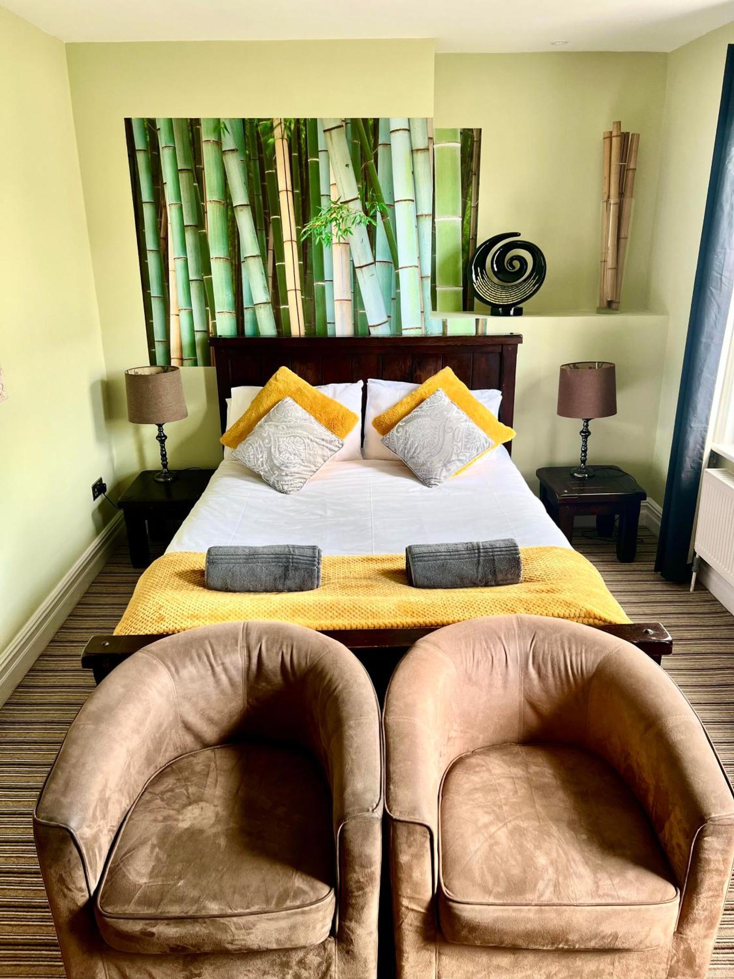 Bamboo Guesthouse Борнмут Экстерьер фото