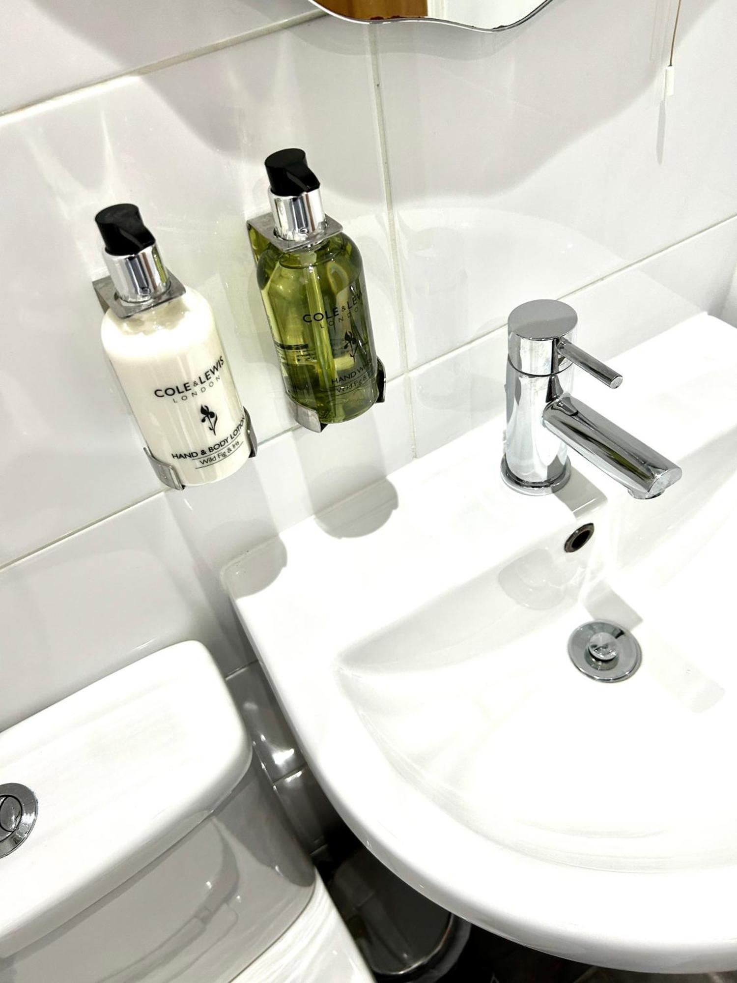Bamboo Guesthouse Борнмут Экстерьер фото