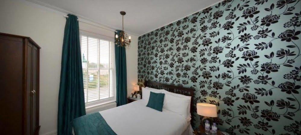 Bamboo Guesthouse Борнмут Экстерьер фото