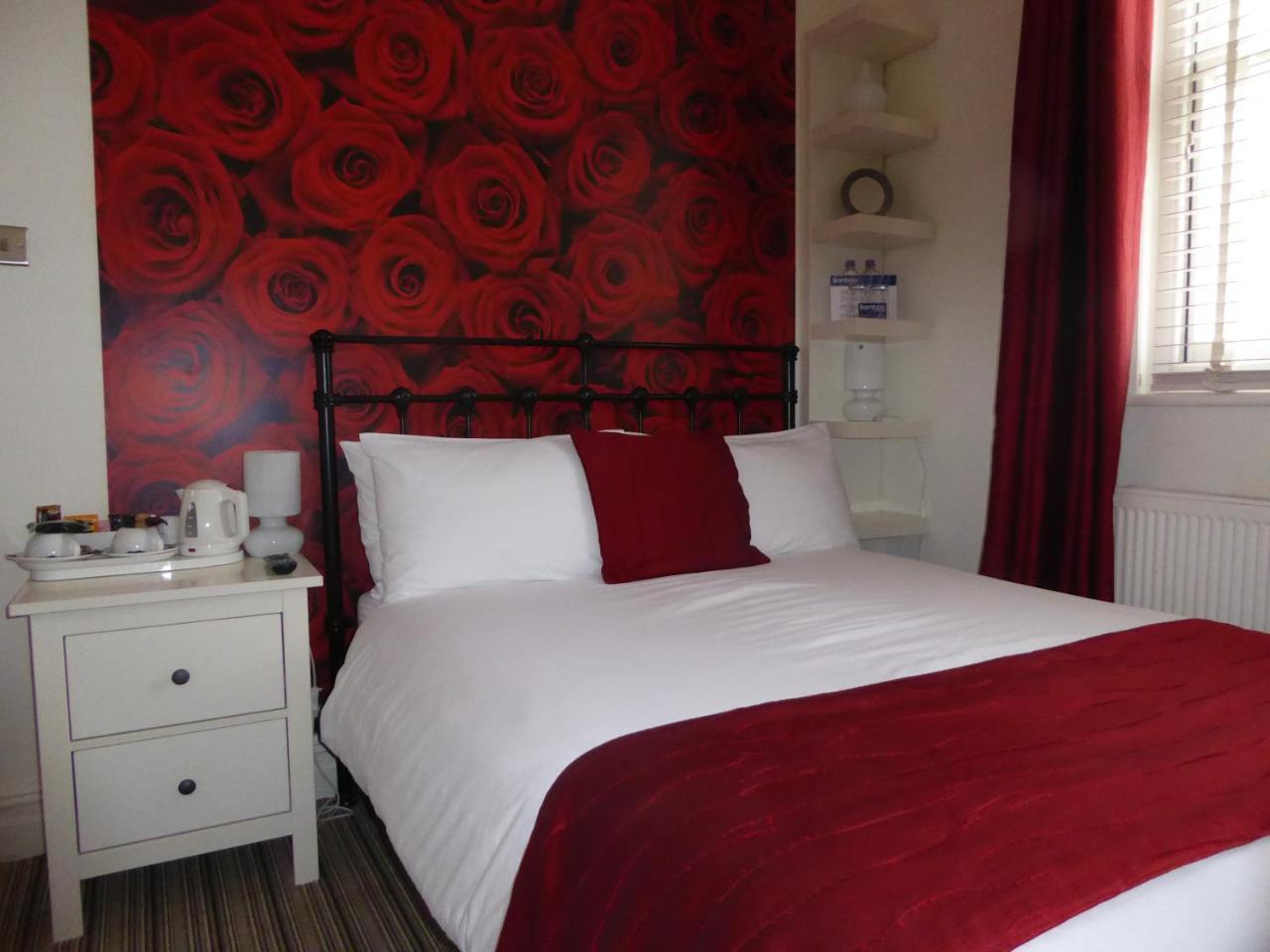 Bamboo Guesthouse Борнмут Экстерьер фото