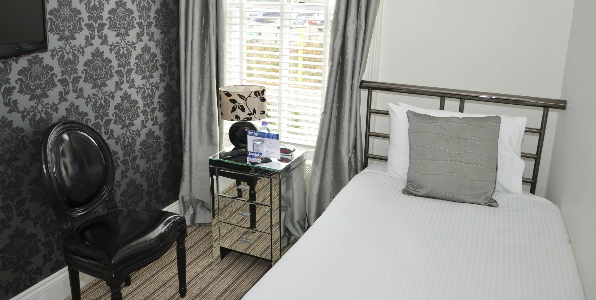 Bamboo Guesthouse Борнмут Экстерьер фото